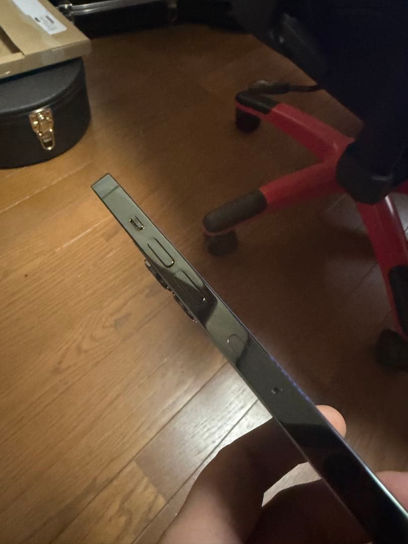 iPhone13Pro アルパイングリーン 256GB adidasケース付き