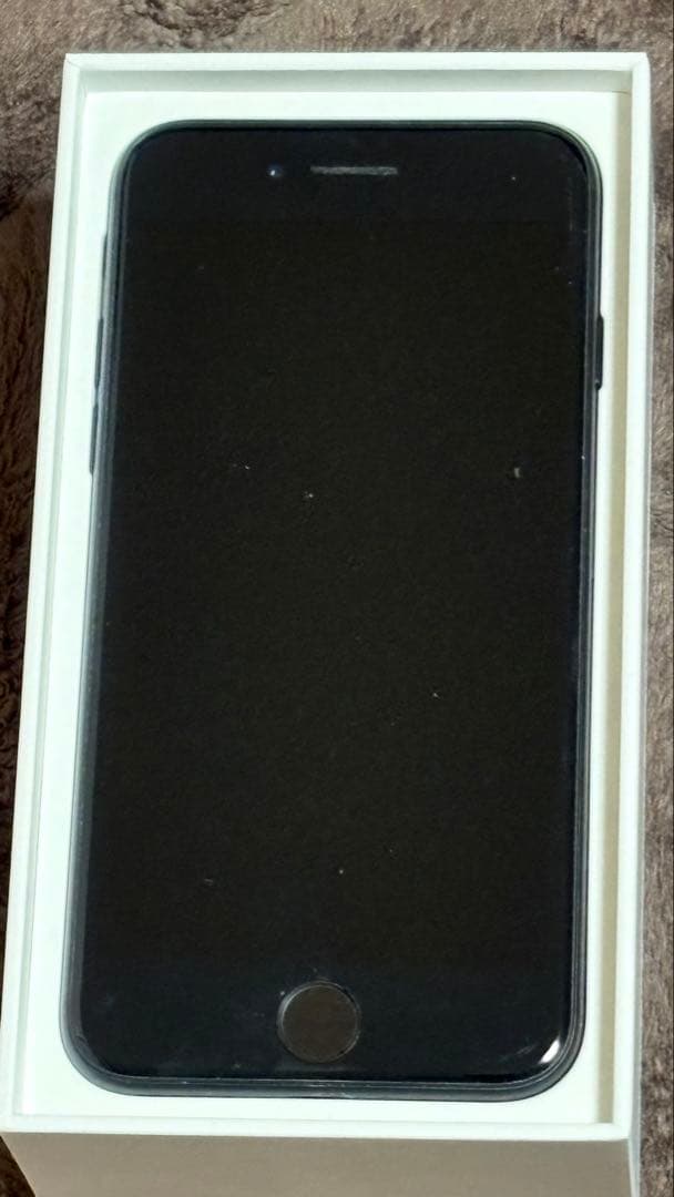 【美品】iPhone SE 128GB ブラック SIMフリー