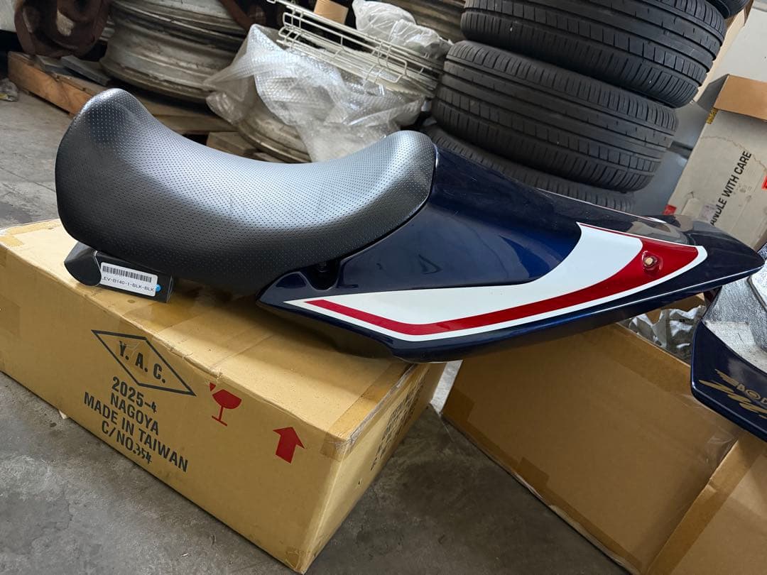 cb1300 シングルシートカウル