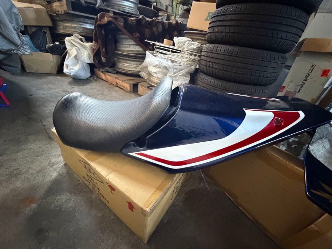 cb1300 シングルシートカウル