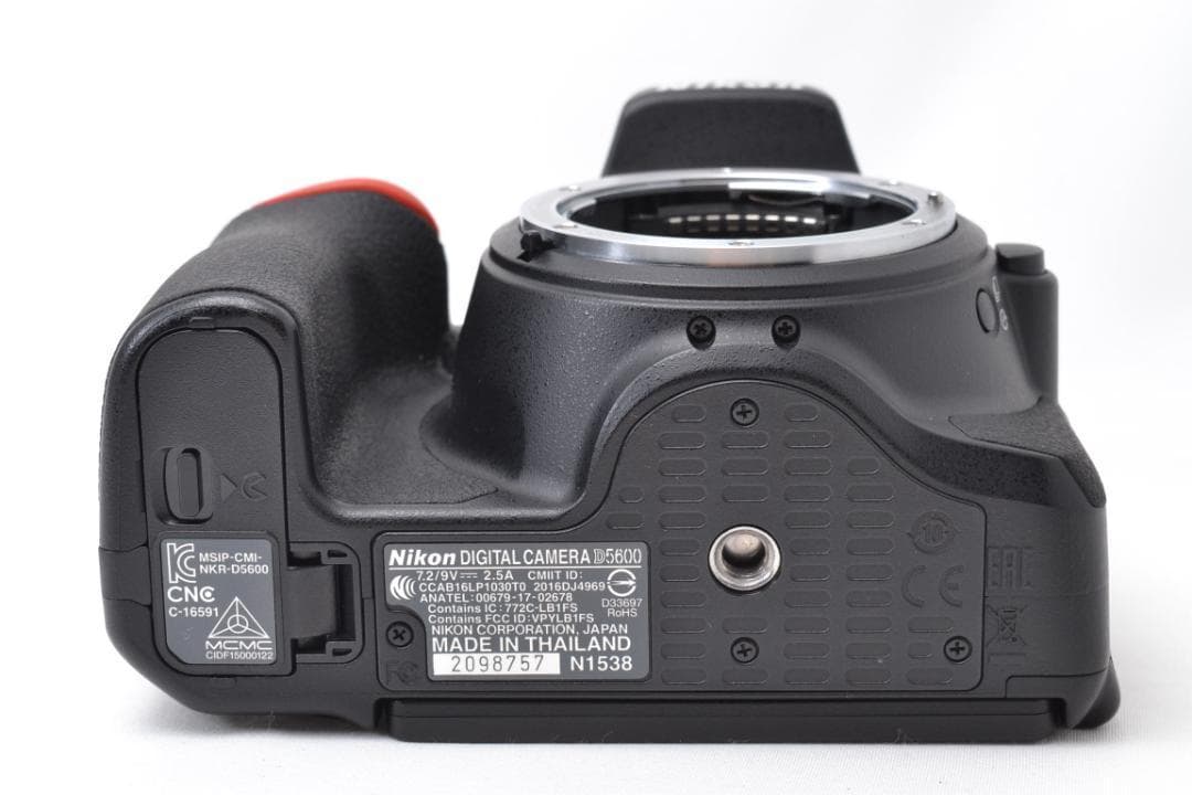 ■ 美品 S数4,016回 ■ ニコン　Nikon D5600 レンズキット