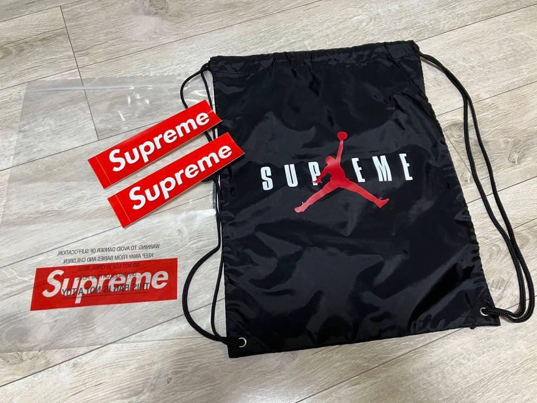 Supreme®/Jordan® Drawstring Bag