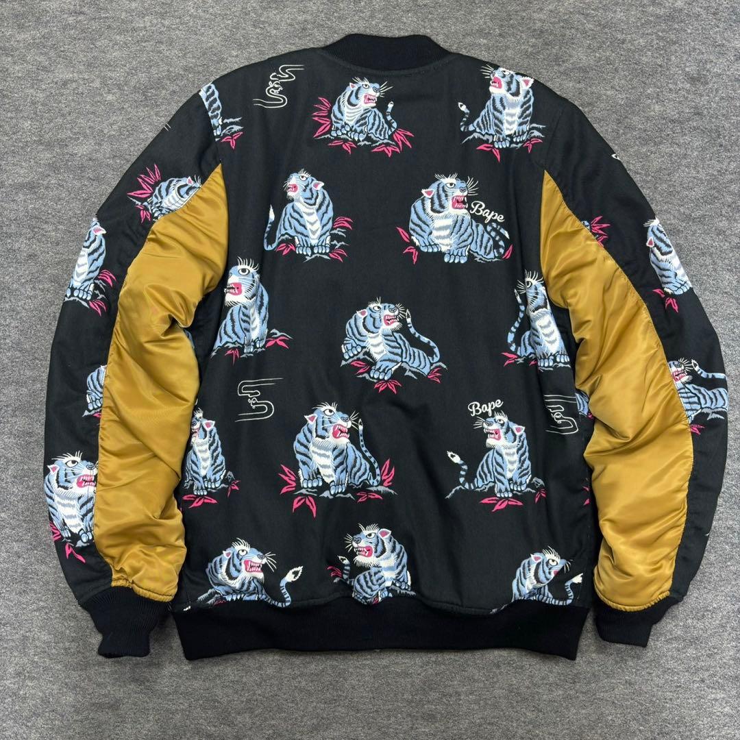 アベイシングエイプ 総柄 虎 チャイナジャケット ブルゾン スタジャン 希少