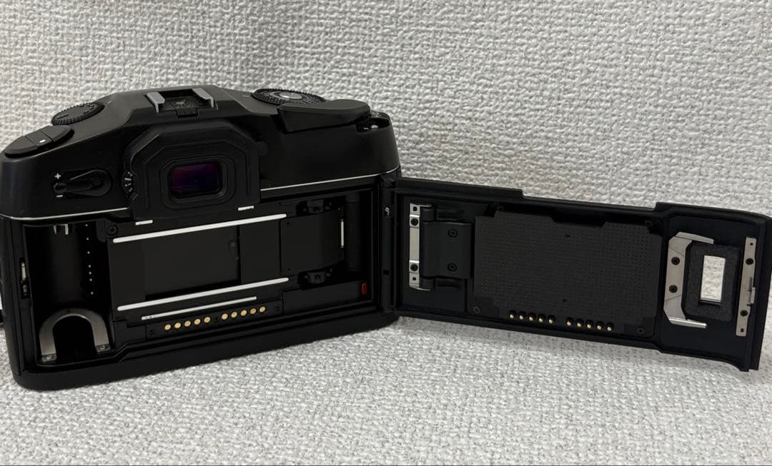 ★人気★ Leica ライカ R8 フィルムカメラ レンズケース ストラップ付