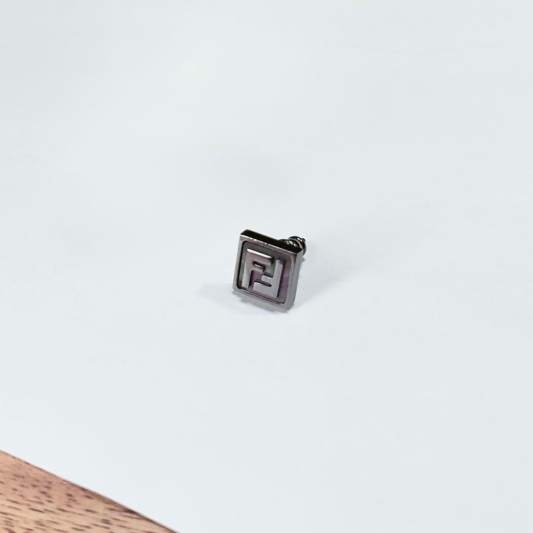 FENDI FFロゴ シングルピアス ダークルテニウム