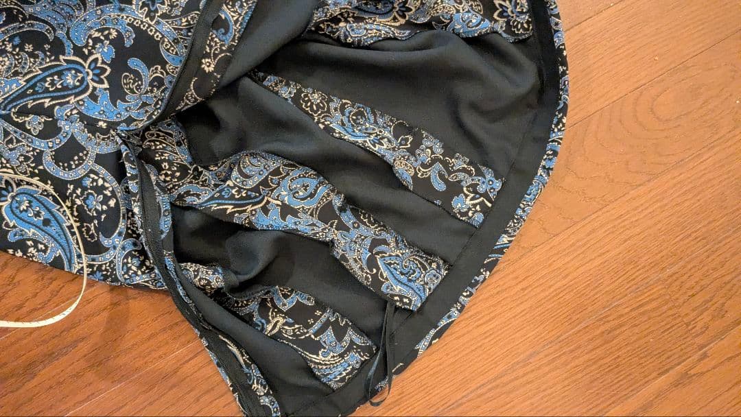 フラメンコ　ファルダ 黒と青