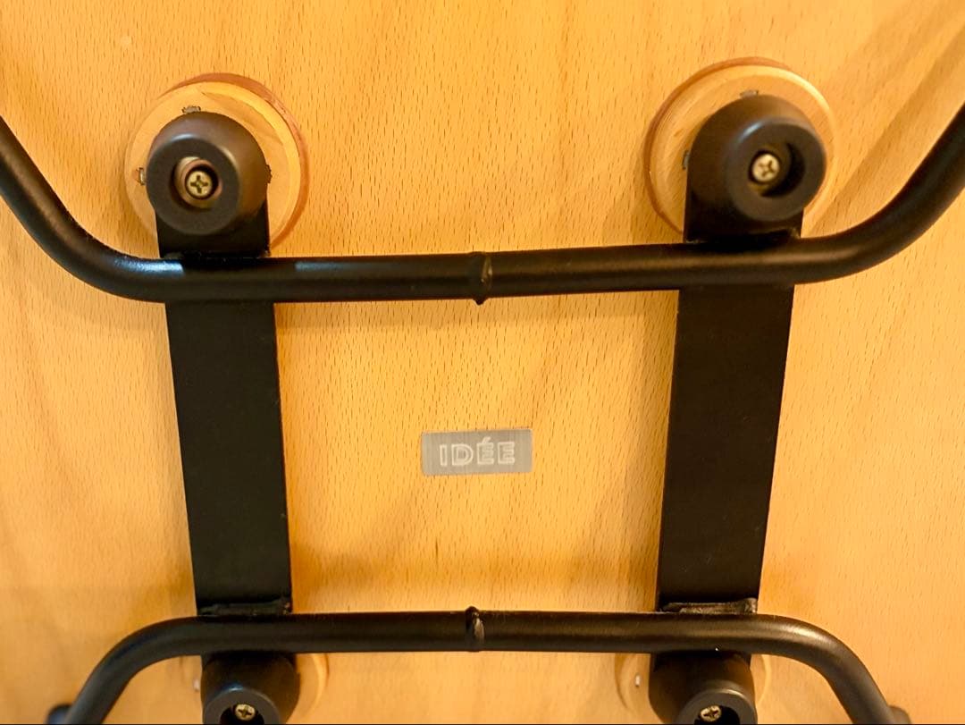 ドンドンドンキー君IDEE LANGUE STACKING CHAIR