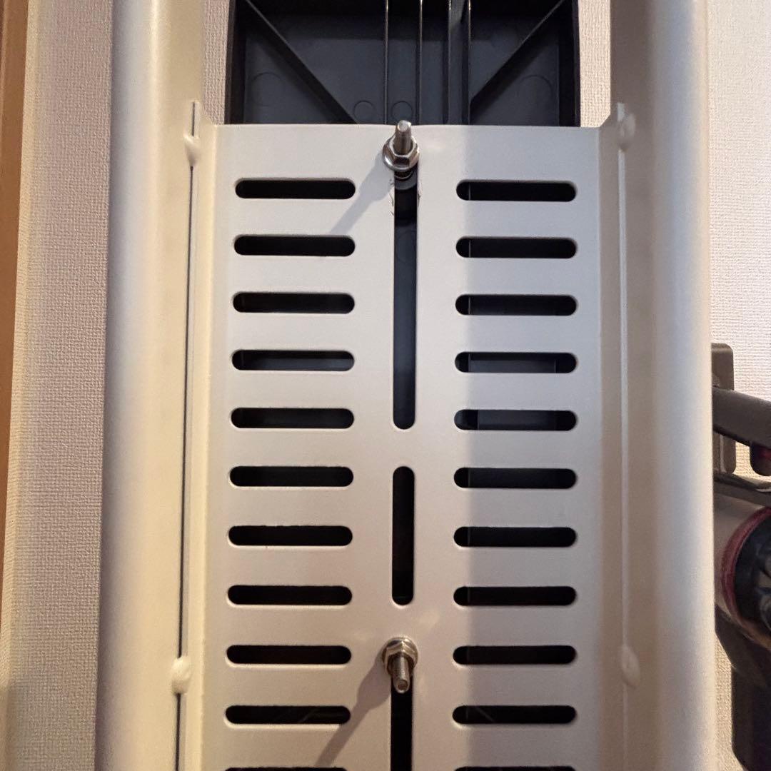 Dyson V8 Fluffy+ スタンド付