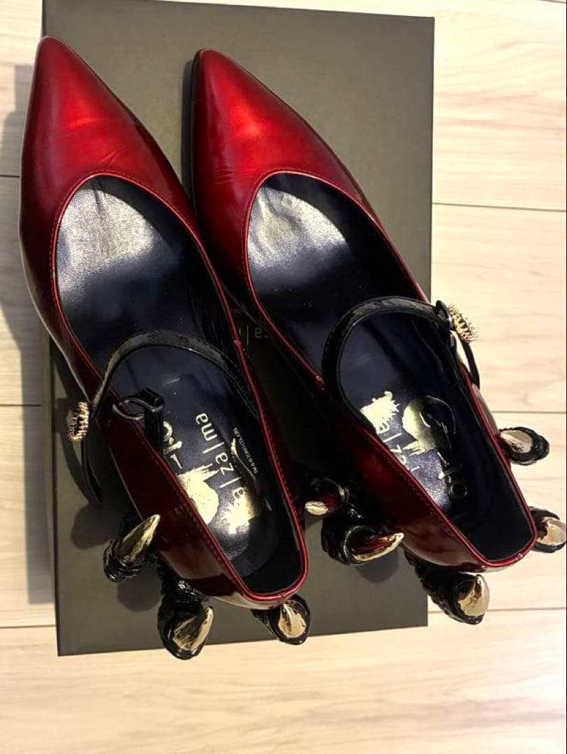 hazama 惹きずり込まれる運命のヒールパンプス red 24.5 ゴジラ