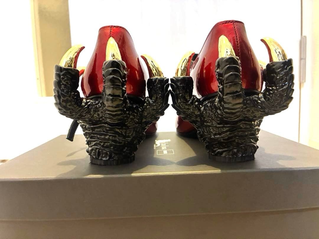 hazama 惹きずり込まれる運命のヒールパンプス red 24.5 ゴジラ