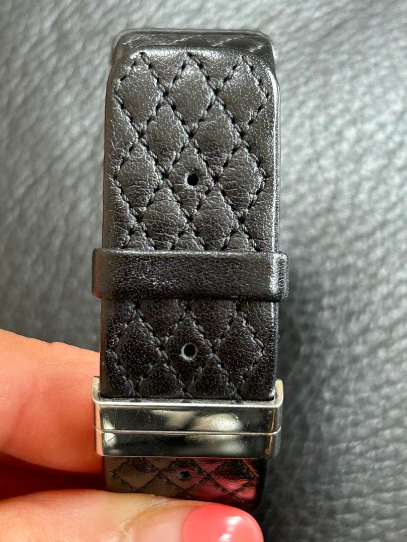 CHANEL ブラックレザー 腕時計　マトラッセ