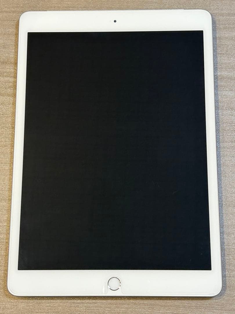 【美品】iPad 第7世代 32GB Wi-Fi+Cellular