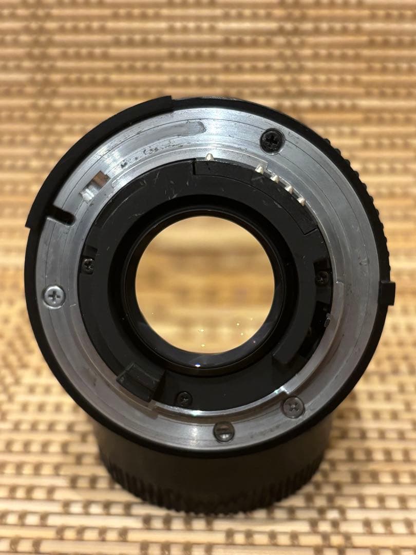 Nikon 35mm f/2Dレンズ