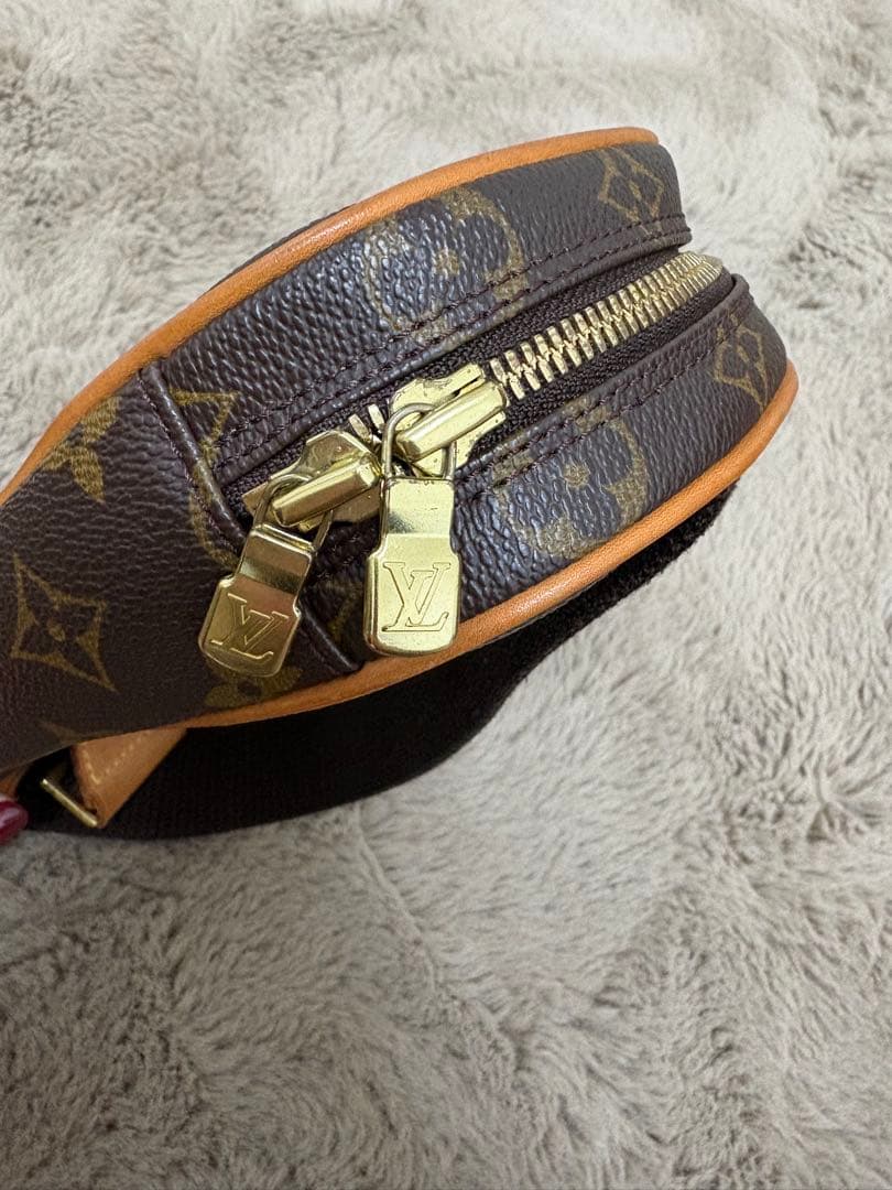 Louis Vuitton ボディバッグ