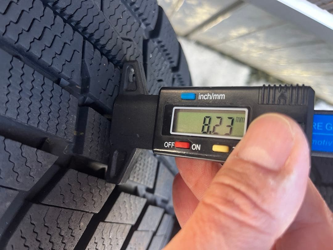 イポリテ①2024年製スタッドレスアルミ1本