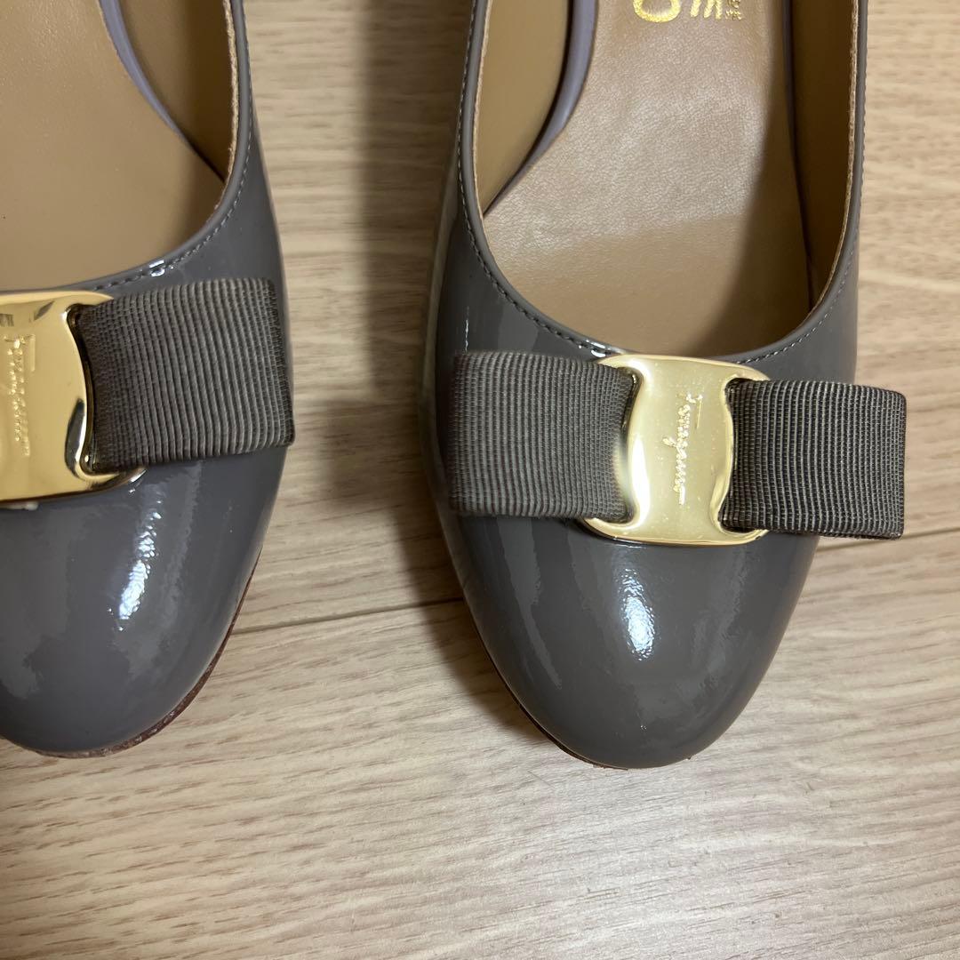 最終値引)FERRAGAMOパンプス