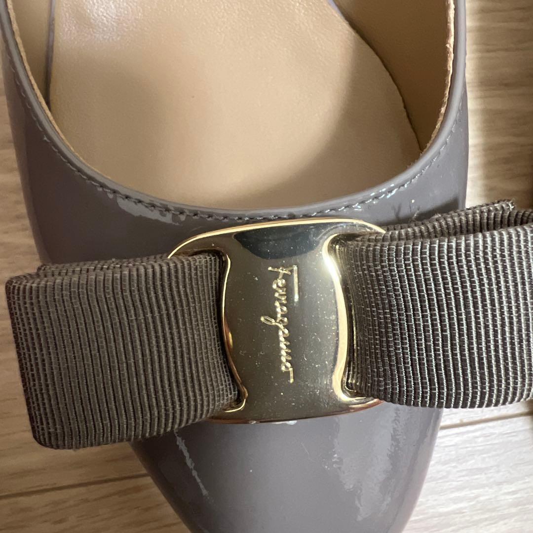 最終値引)FERRAGAMOパンプス
