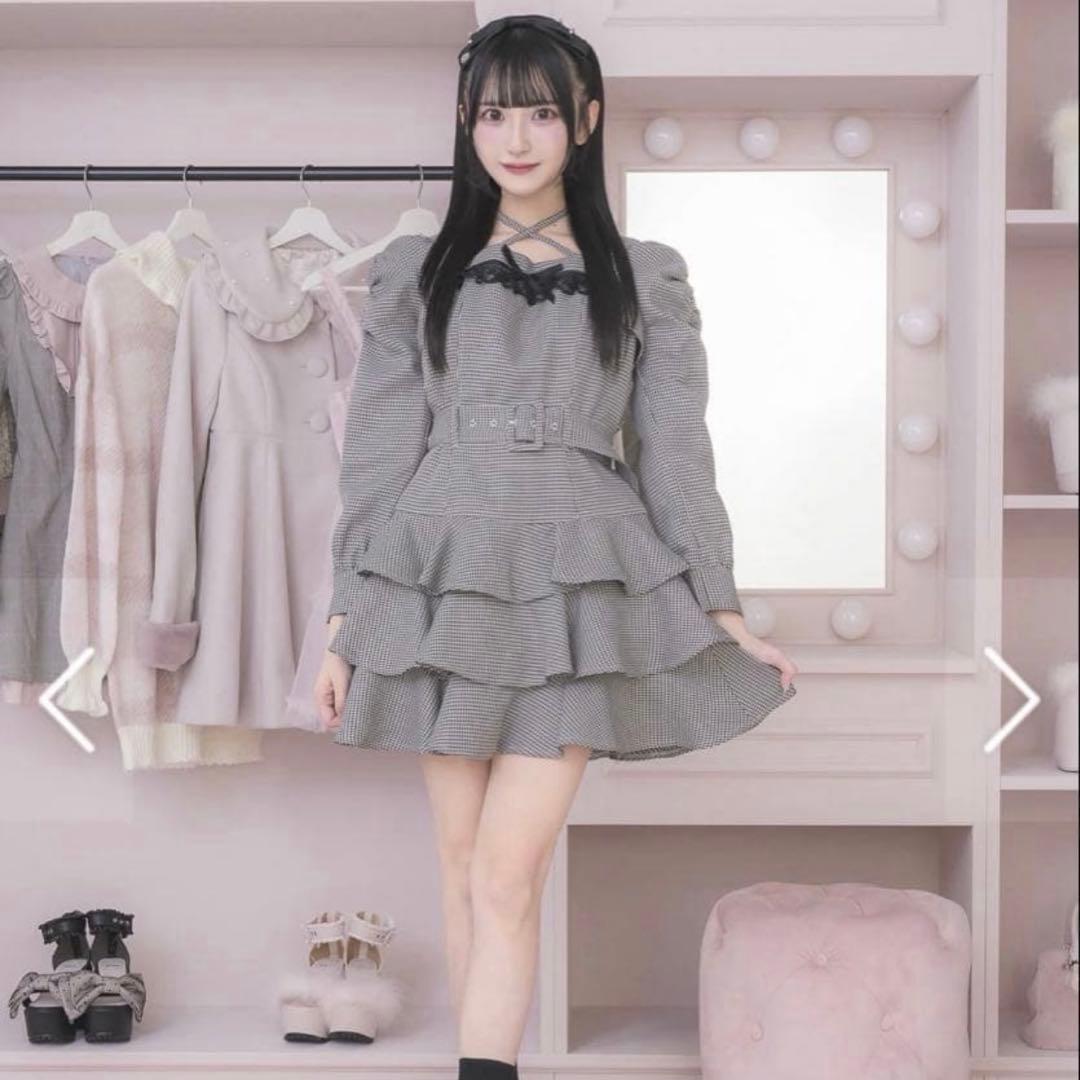 ティアードフリル長袖ミニワンピース pium