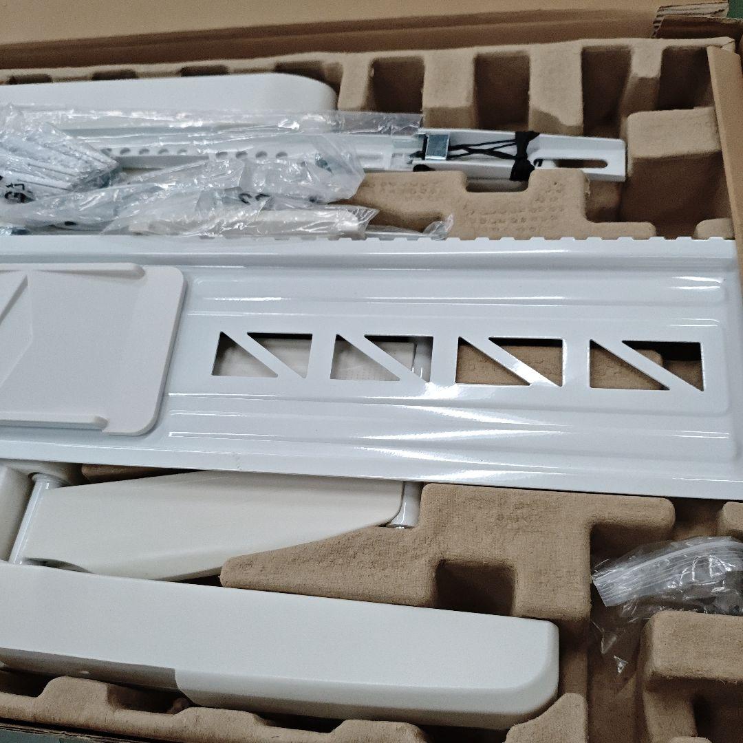 テレビ壁掛け金具　TVセッターフリースタイルTVSFRVA426Lサイズ