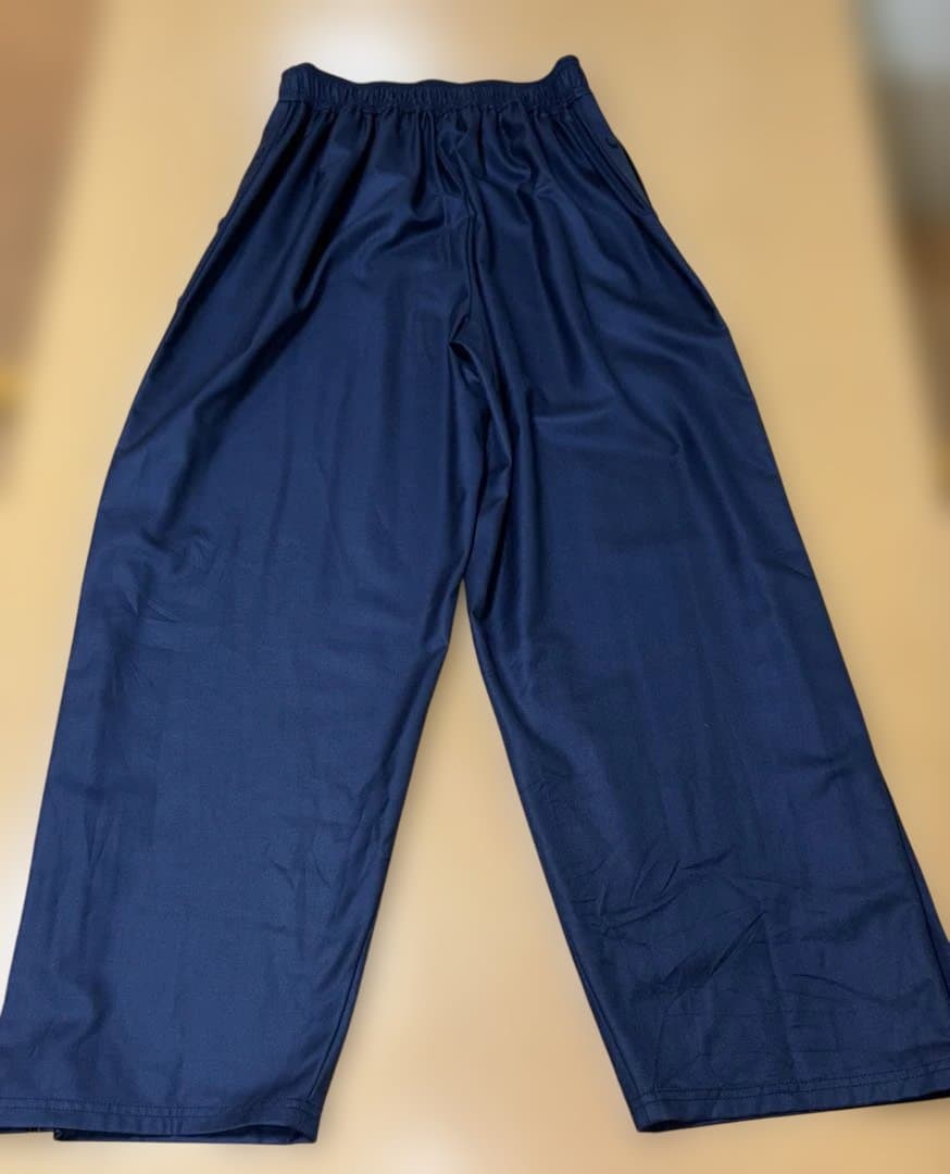 LOEWE(ロエベ)長ズボン ロングパンツ