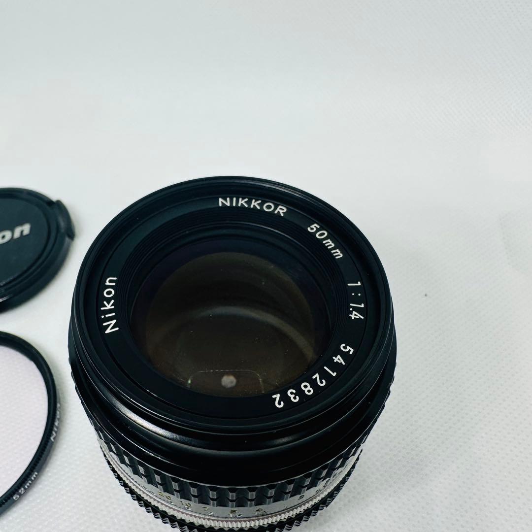 Nikon Nikkor 50mm f/1.4 単焦点レンズ