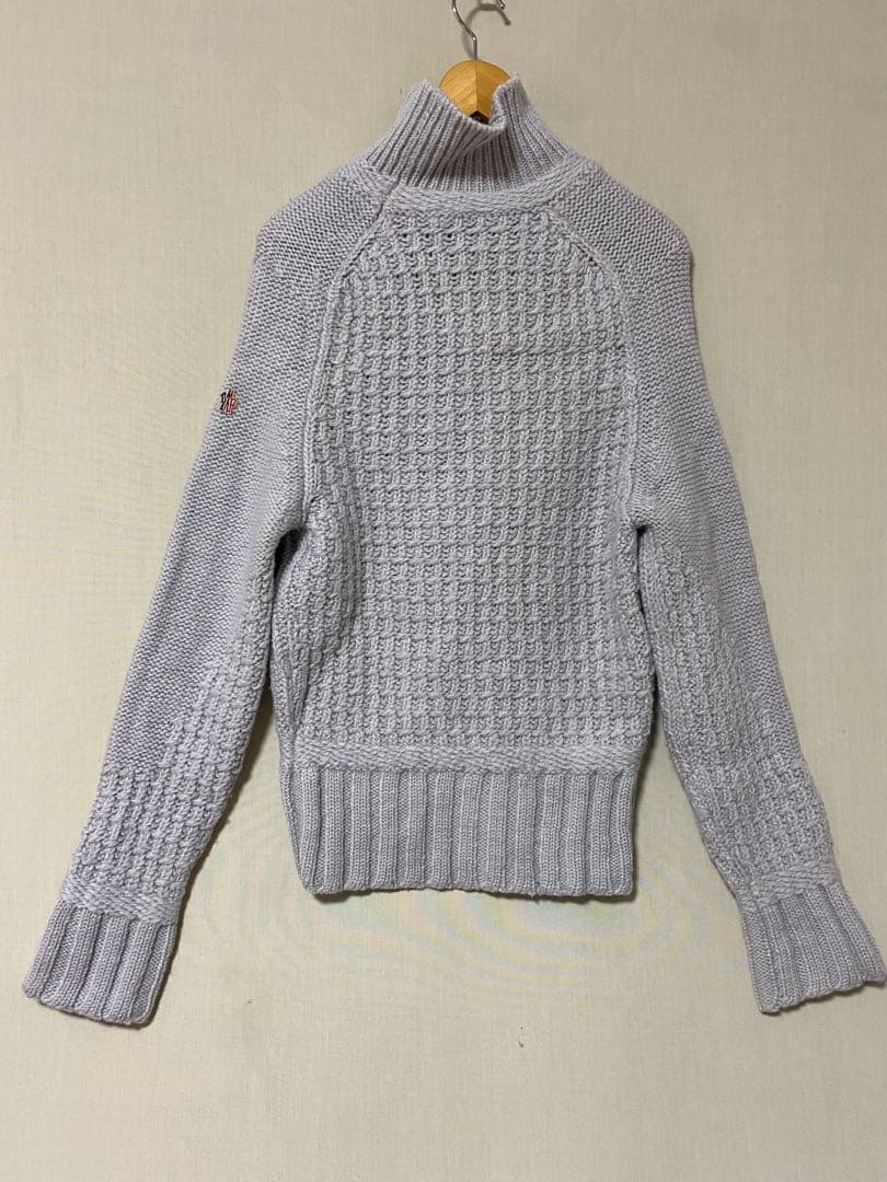 MONCLER GRENOBLE タートルネックニット　セーター　ロゴ付き　S