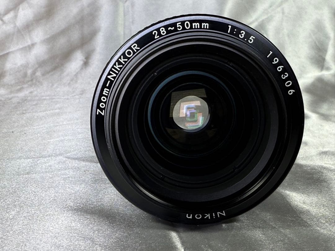 ニコン Zoom Nikkor Ai-S 28-50mm F3.5