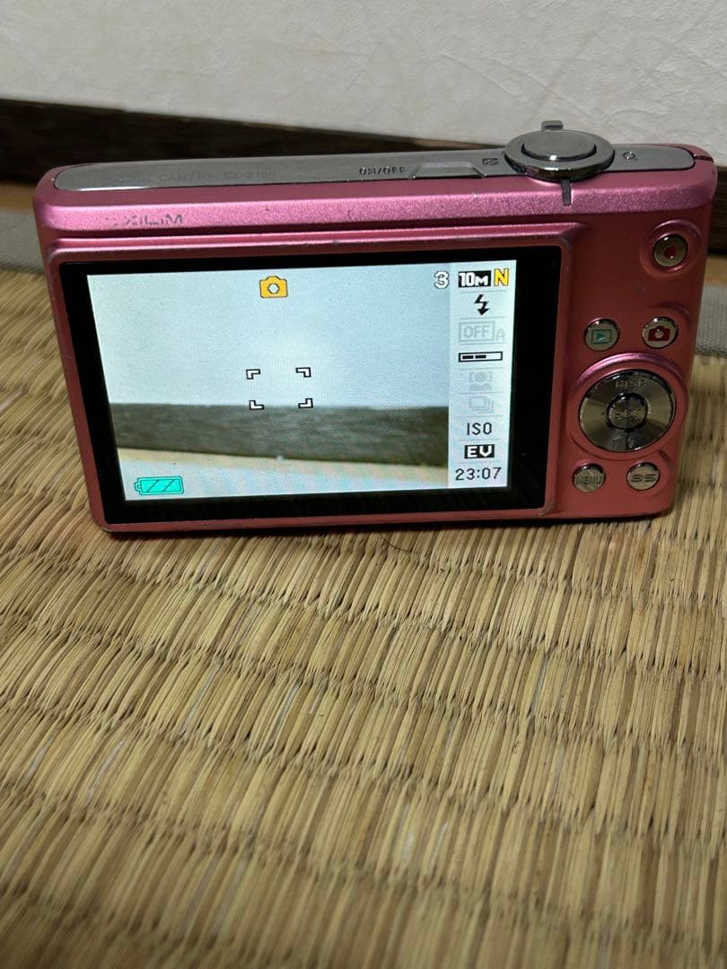 CASIO カシオ　デジタルカメラ　デジカメ　EX-Z100