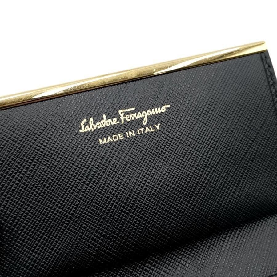 超美品 サルヴァトーレフェラガモ 名刺入れ ガンチーニ 11-25111907