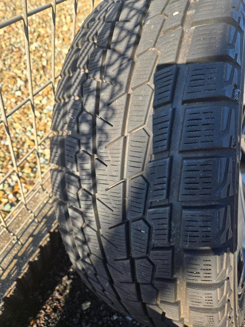 OUTLANDER純正ホイールとスタッドレス