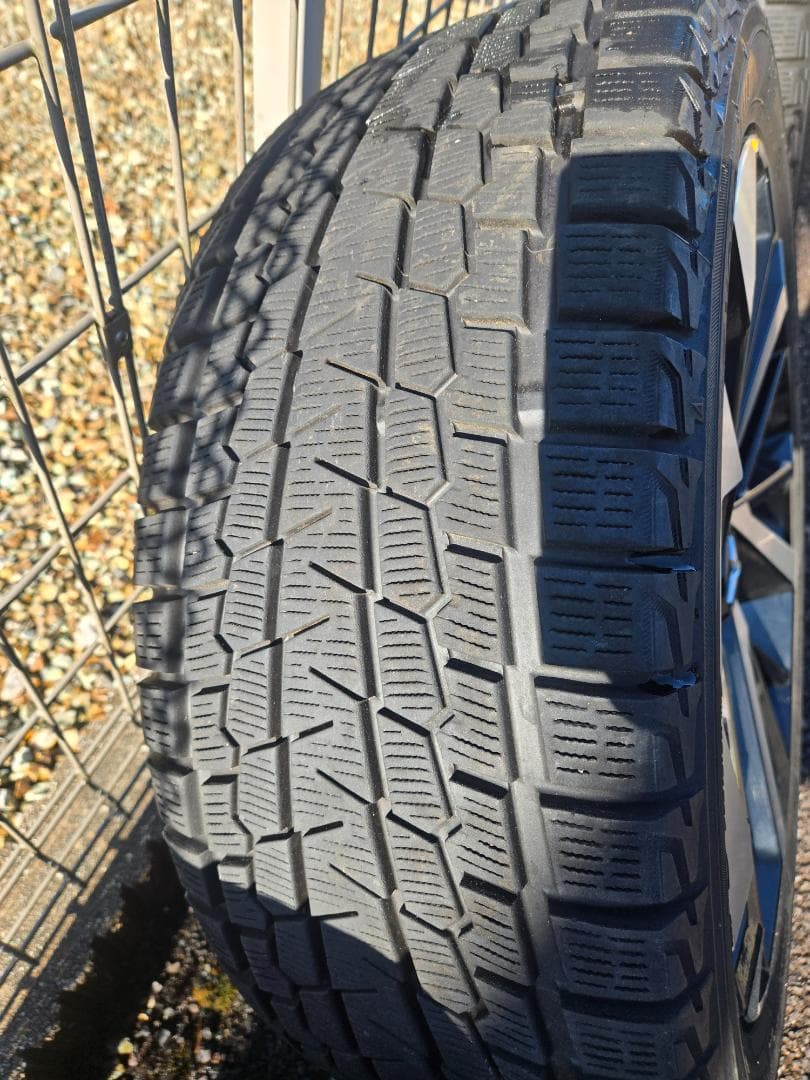 OUTLANDER純正ホイールとスタッドレス