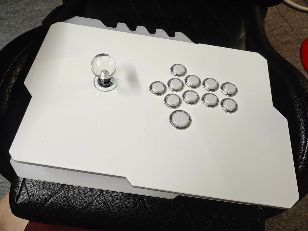 FUSION FLEX CIELO GAMES 　美しいアケコン　多ボタン