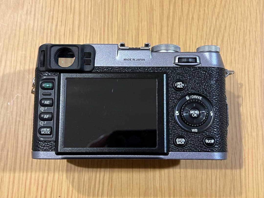 Fujifilm X100 シルバー 本体