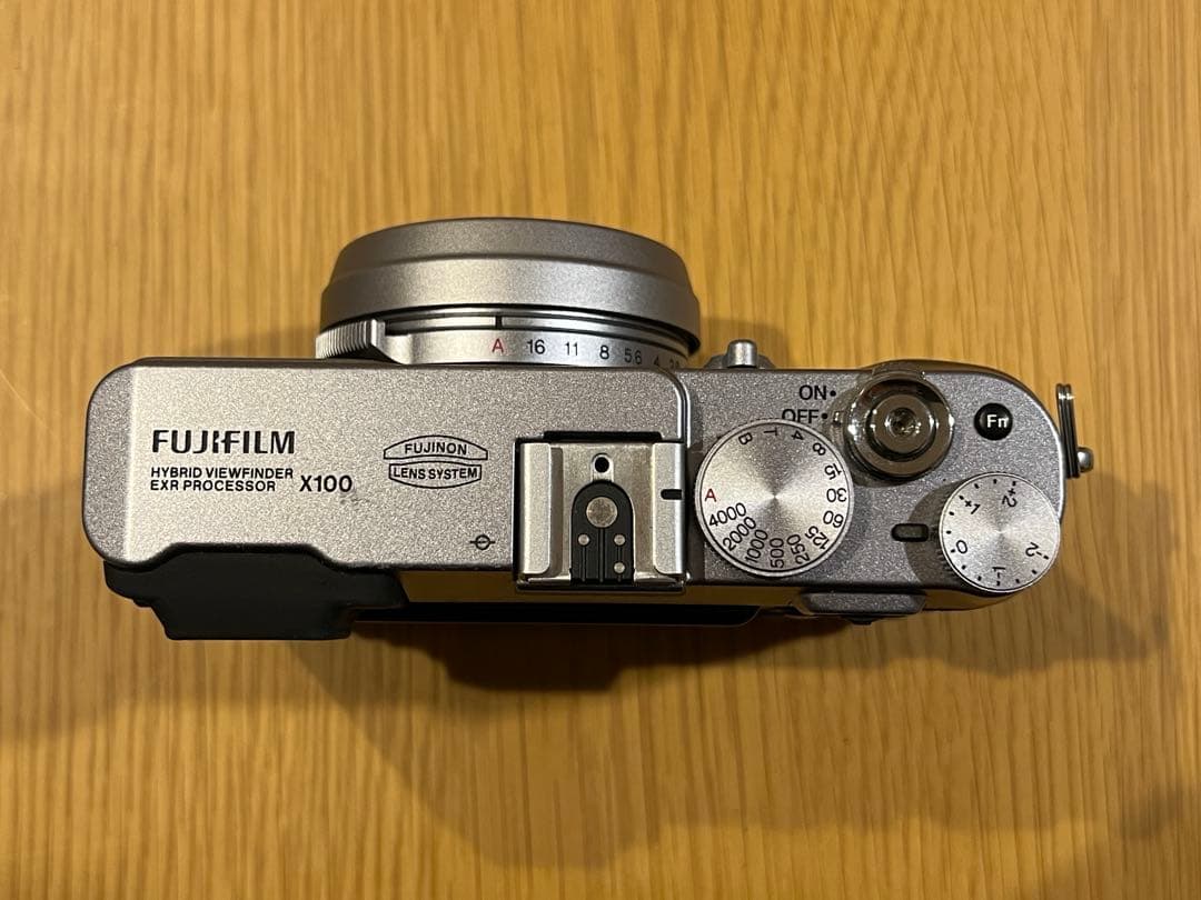 Fujifilm X100 シルバー 本体
