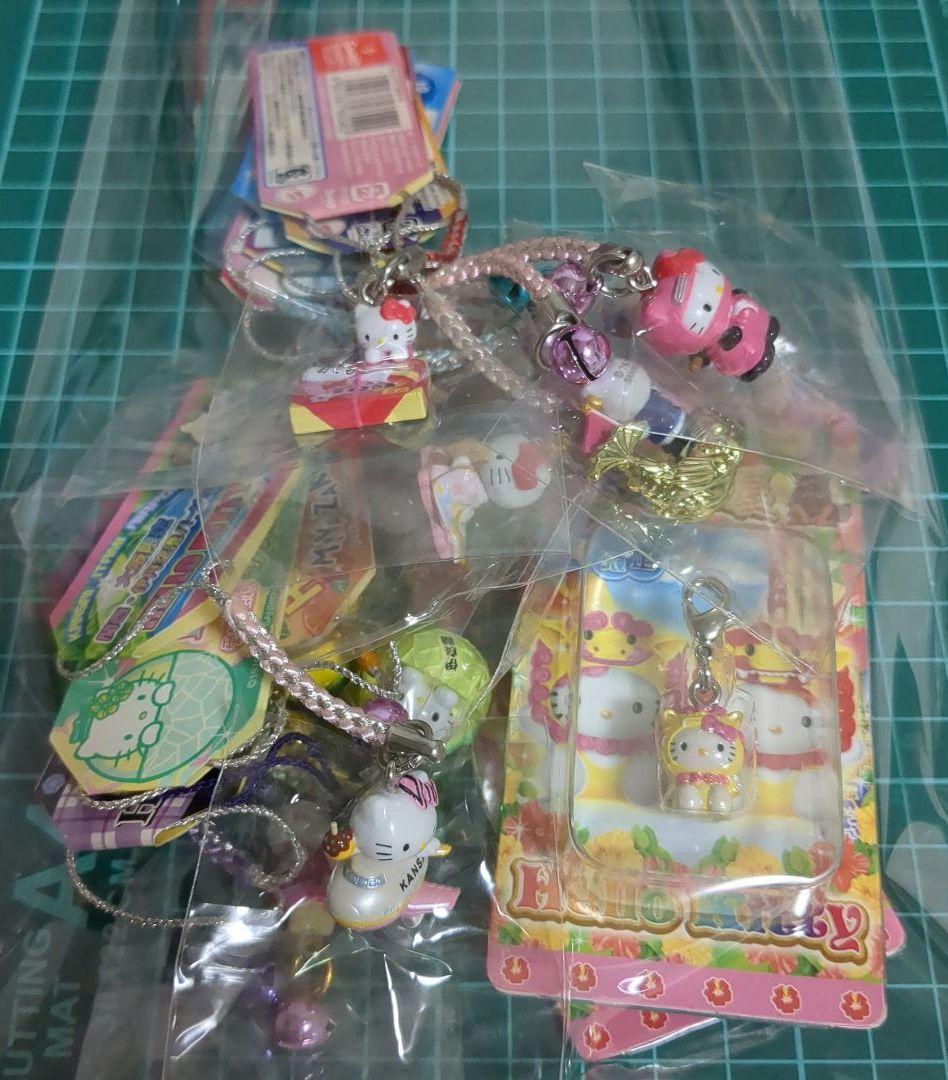 ハローキティ　ご当地根付けストラップ　まとめ売り/O
