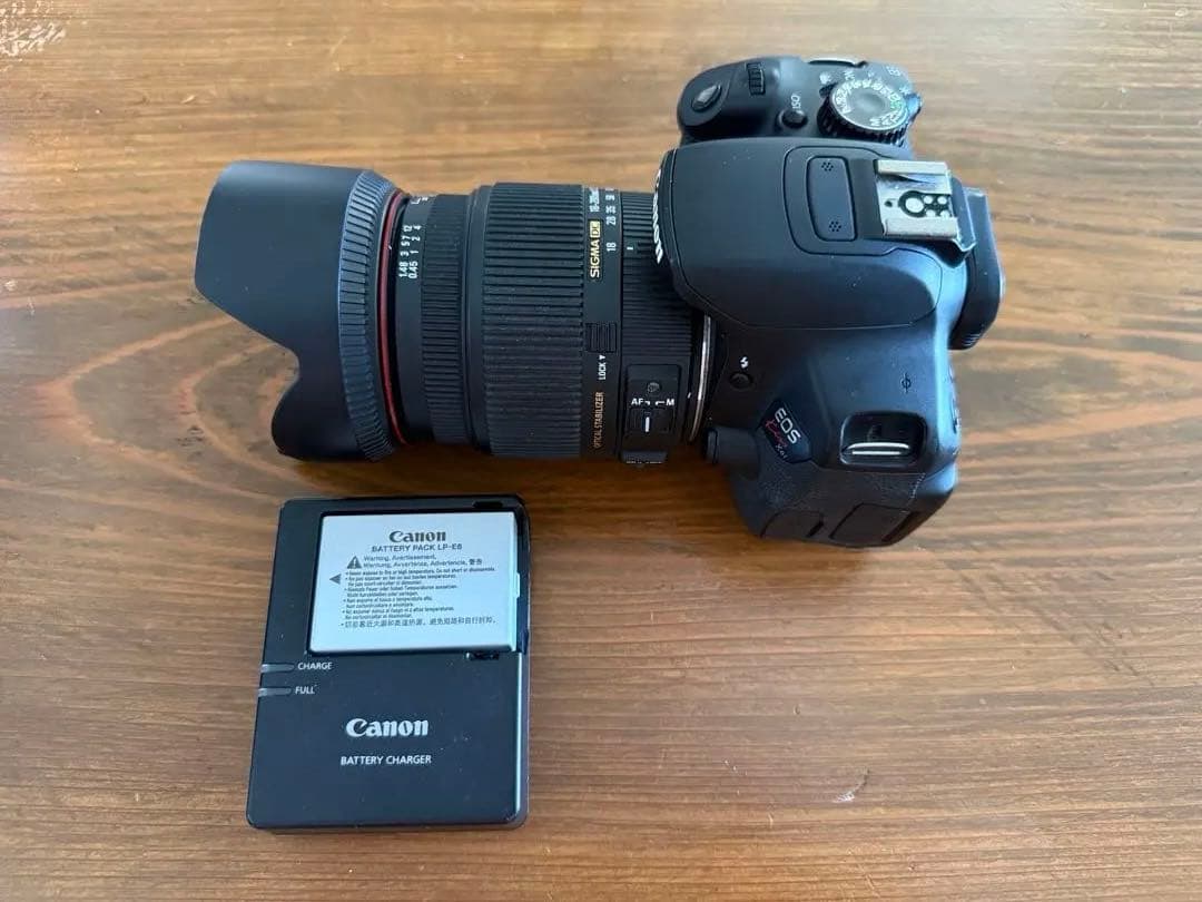 Canon EOS kiss X6i デジタル一眼レフ Sigmaレンズ付き