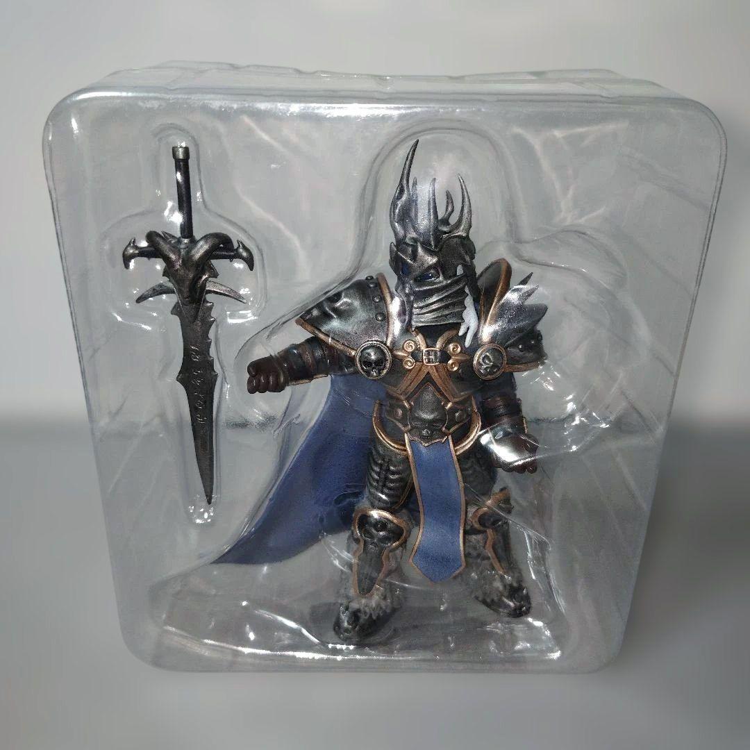 POP MART Warcraft（ウォークラフト）リッチ・キング （箱あり）