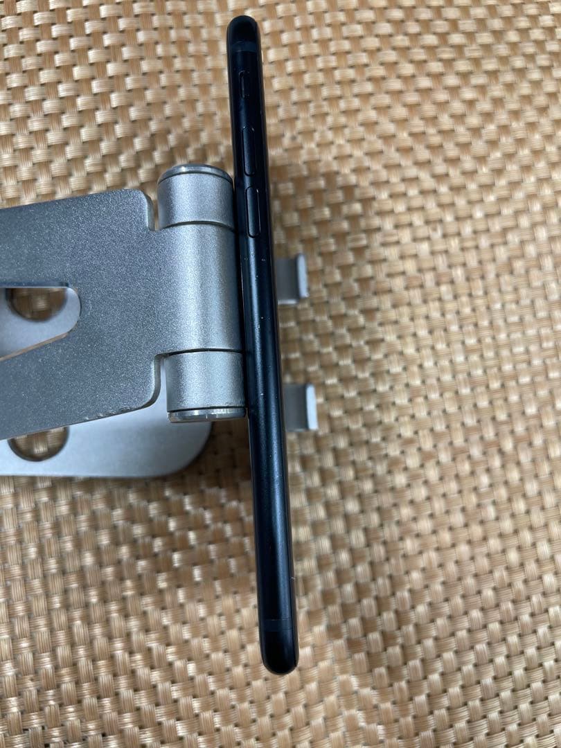 iPhone SE 第3世代 64 GB ミッドナイトSIMフリー【9867】