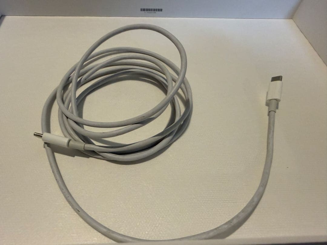 Apple MacBook pro本体 画面不良 小傷あり