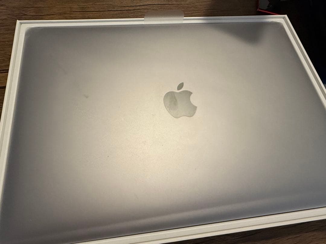 Apple MacBook pro本体 画面不良 小傷あり