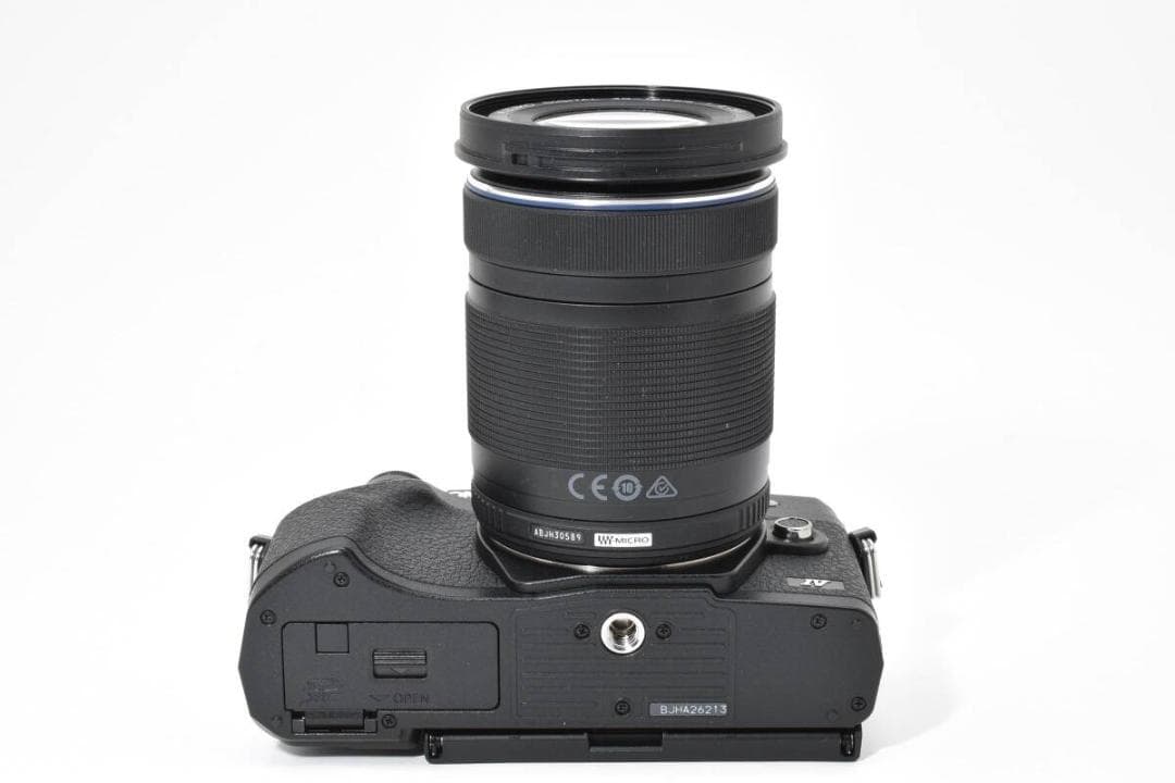 ★極上品★ OLYMPUS OM-D E-M10 Mark IV 元箱付属