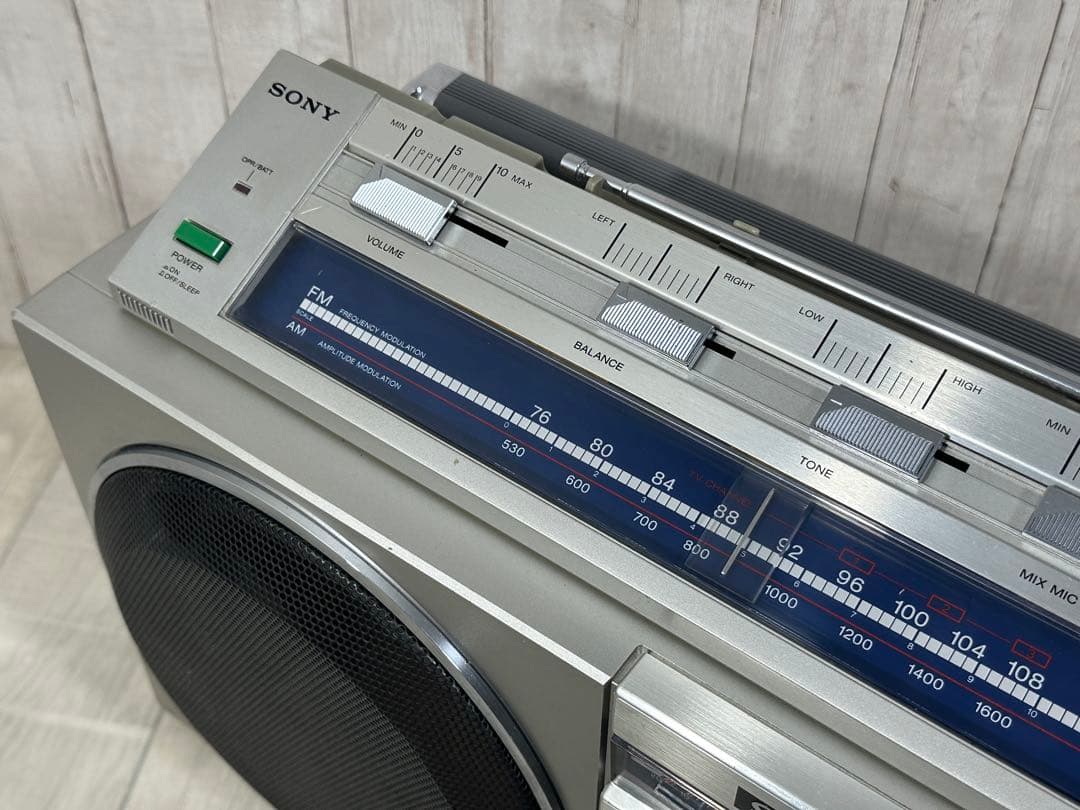 動作品　SONY ソニー ラジカセ CFS-77 昭和レトロ ラジオ　エナジー