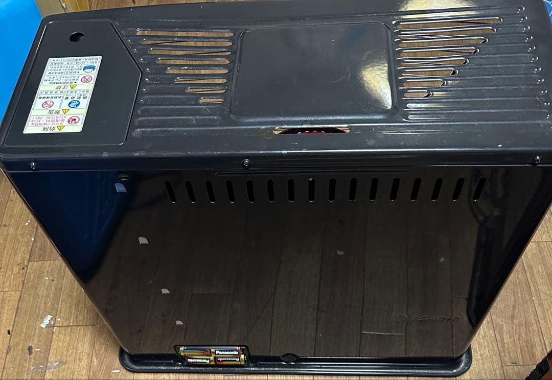 新品に近い美品　トヨトミ 石油ストーブ NT-W290 B 電子点火 8/11畳