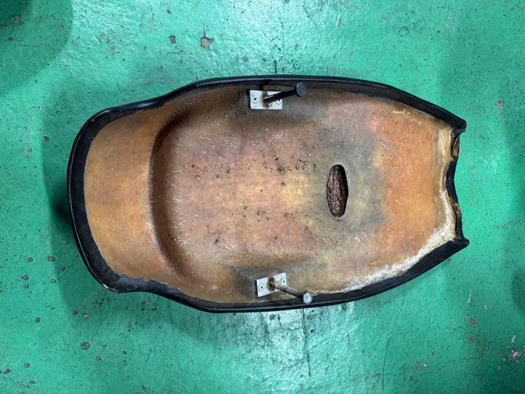 SR400 ロングタンク用　ダブルシート