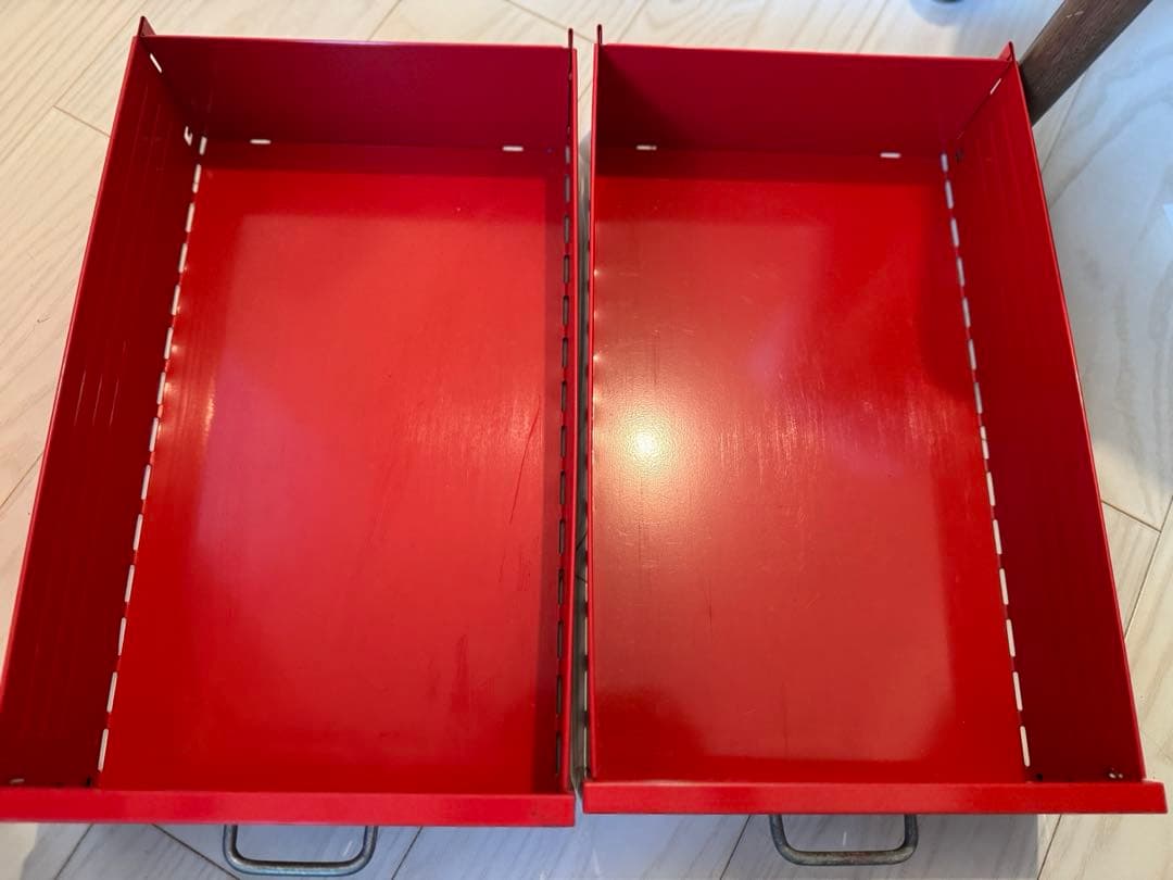 <廃盤>赤 レッド IKEA ヘルメル引き出しユニット　キャスターなし