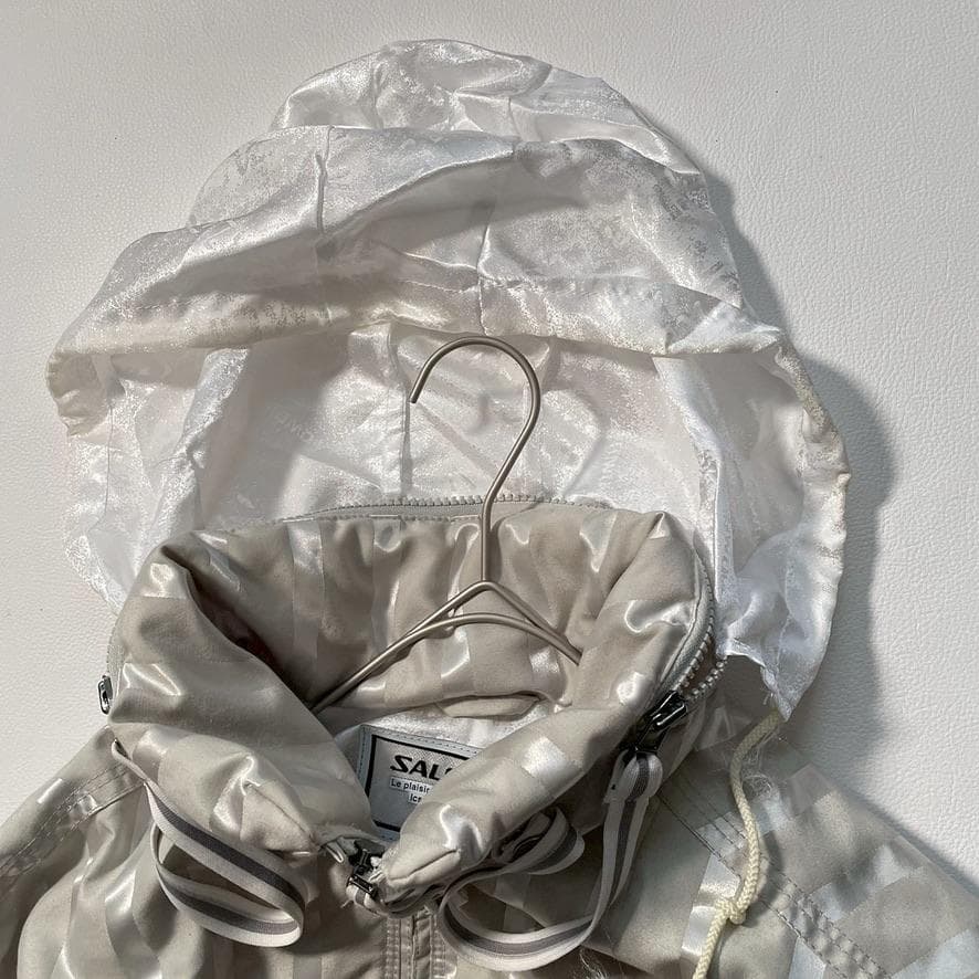 【yyyuuu】SALOMON　レディース スキーウェア上下 シルバー