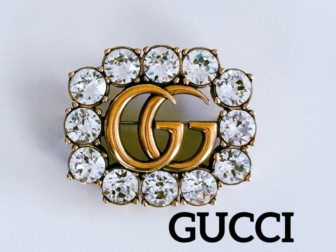 【新品】GUCCI GGロゴ クリスタルブローチ