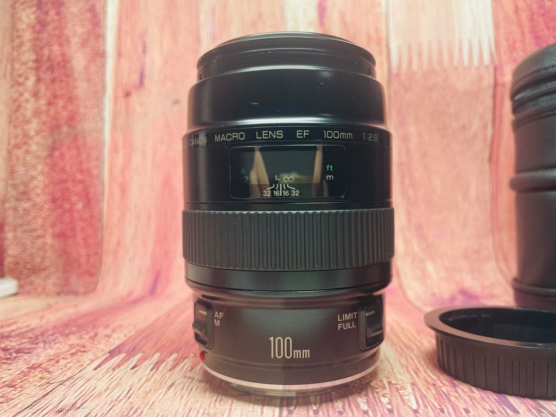 ケース付き Canon 100mm MACRO 1:2.8