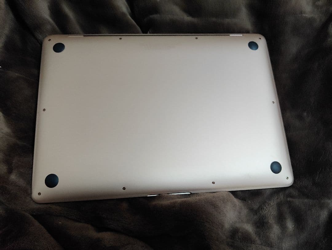 Apple MacBook Air 13インチ シルバー (ジャンク)