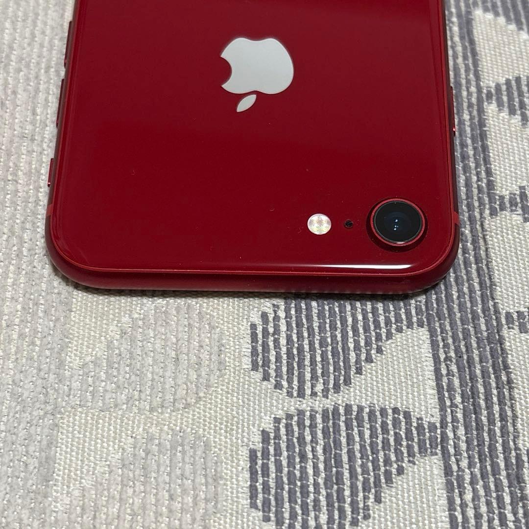 iPhone8 本体 レッド